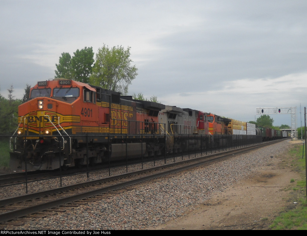 BNSF 4901 East